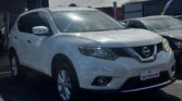 side view of 2015 Nissan X-Trail