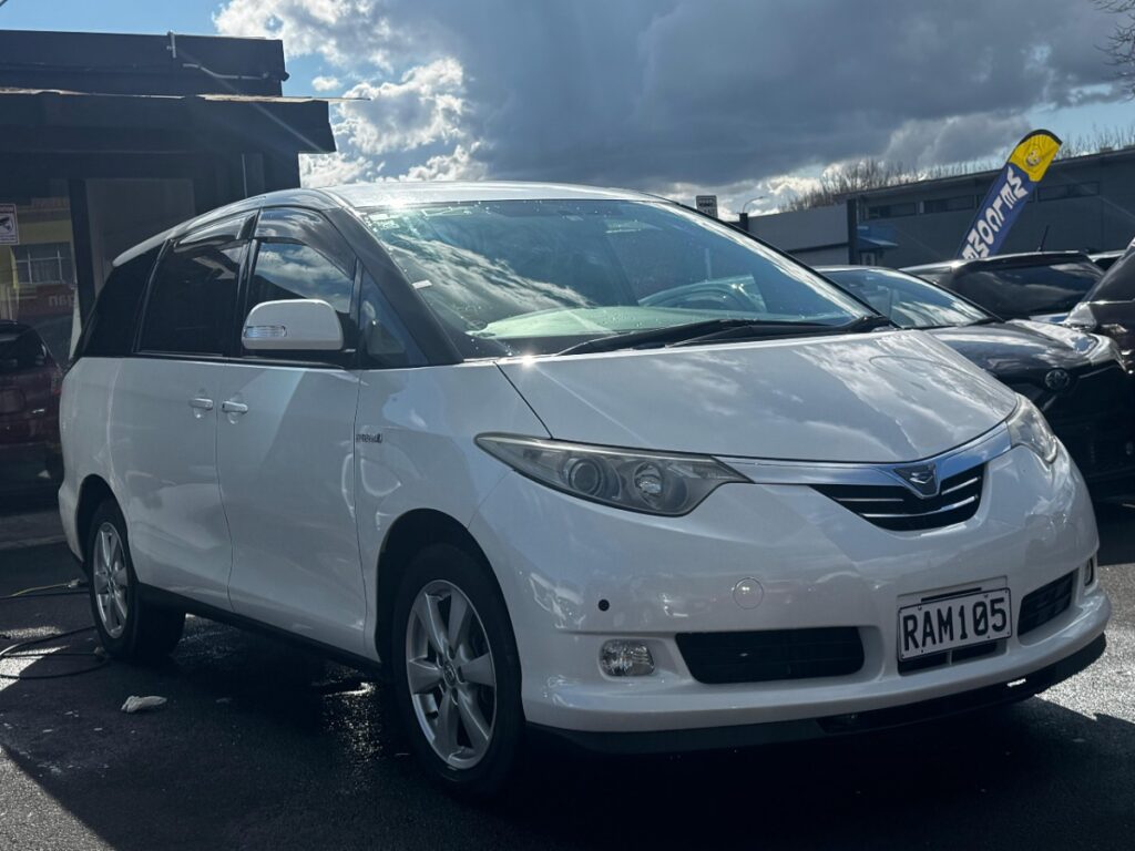 side view of used 2008 Toyota Estima