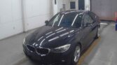 front side view of 2014 BMW 320i