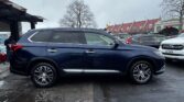full side view of 2015 Mitsubishi Outlander