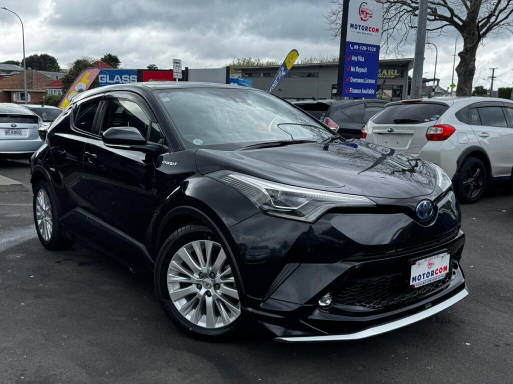 side view of 2018 Toyota C-HR