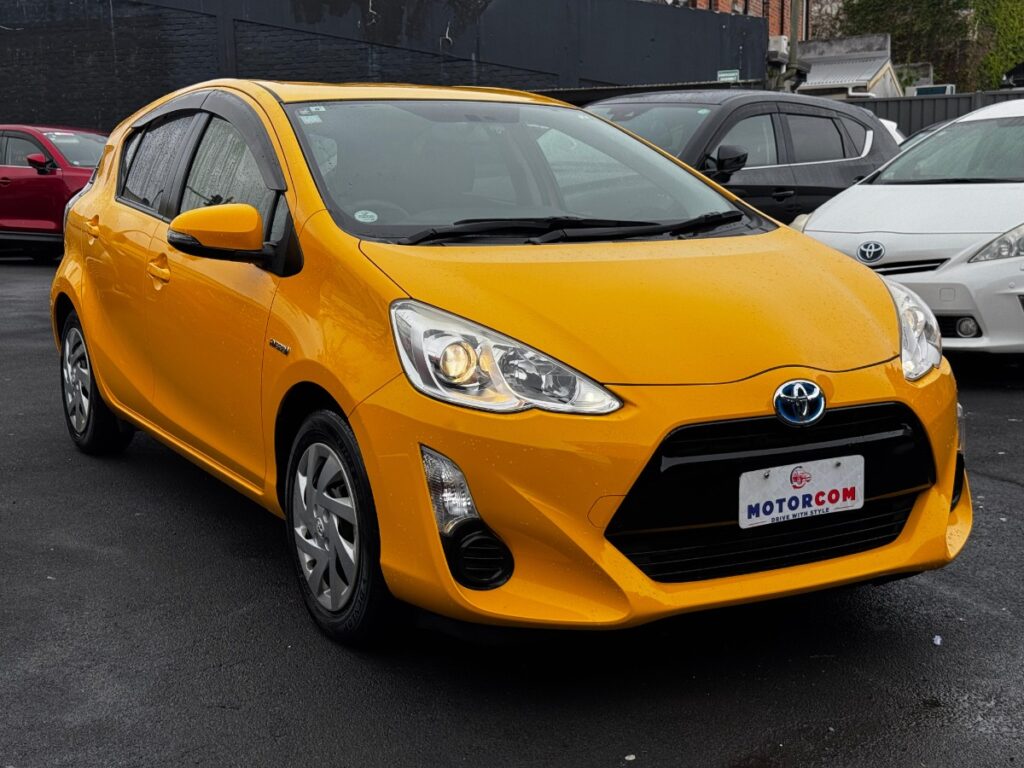 side view of 2020 Toyota Corolla