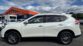 full side view of 2016 Nissan X-Trail 20XT