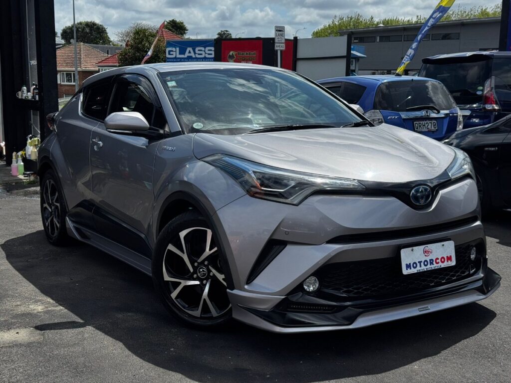 front side view of 2017 Toyota C-HR