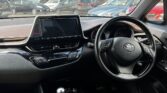 front interior view of 2017 Toyota C-HR