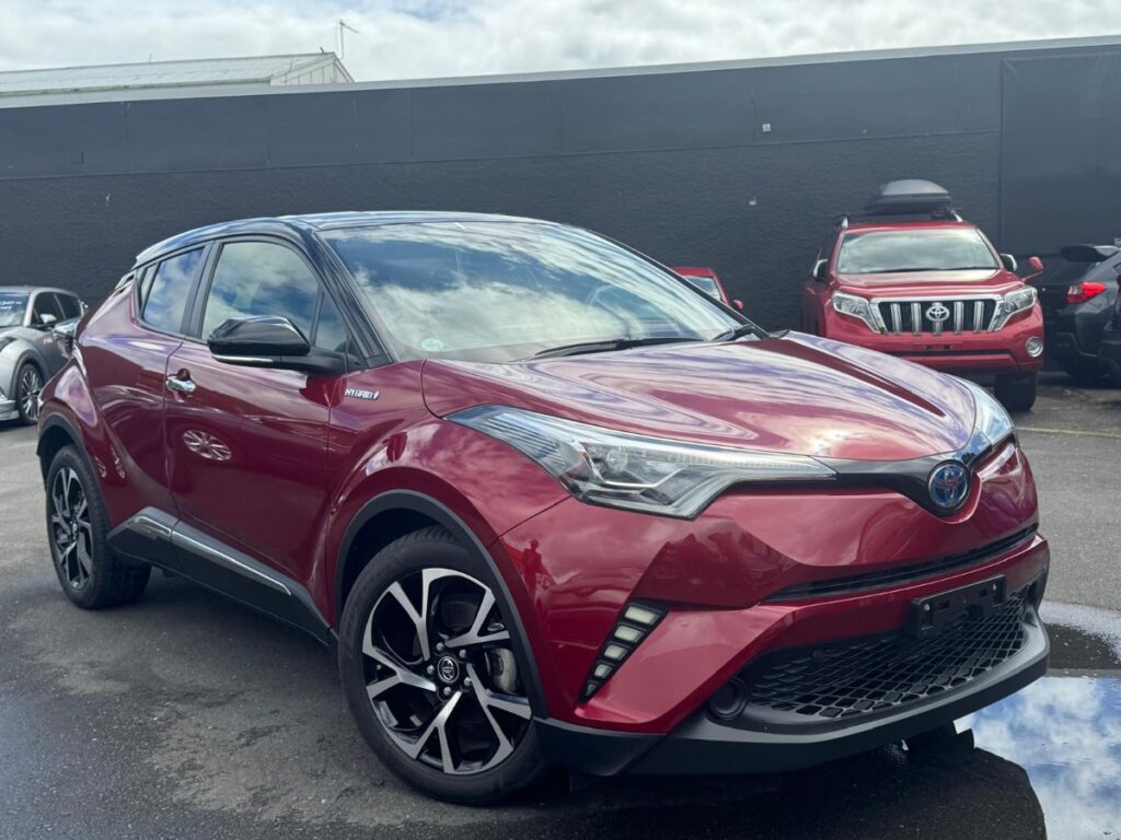 side view of 2018 Toyota C-HR S