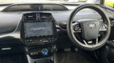 front inside view of 2019 Toyota Prius S