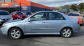 full side view of 2007 Kia Cerato