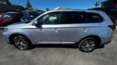 full side view of 2016 Mitsubishi Outlander