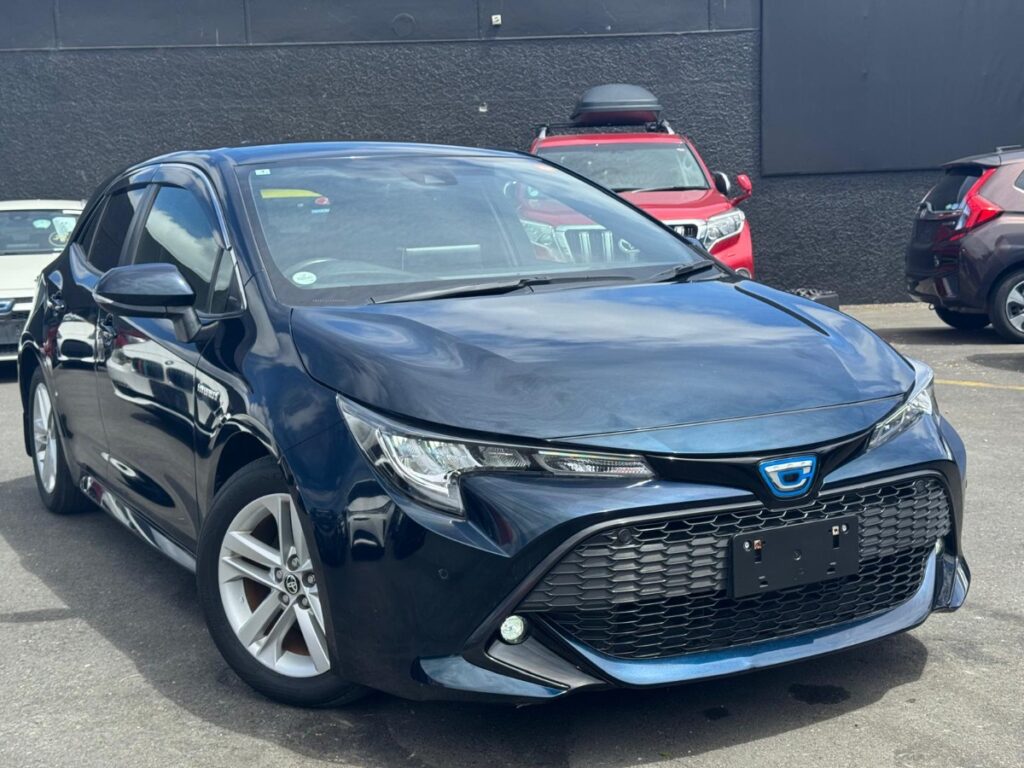 side view of 2020 Toyota Corolla