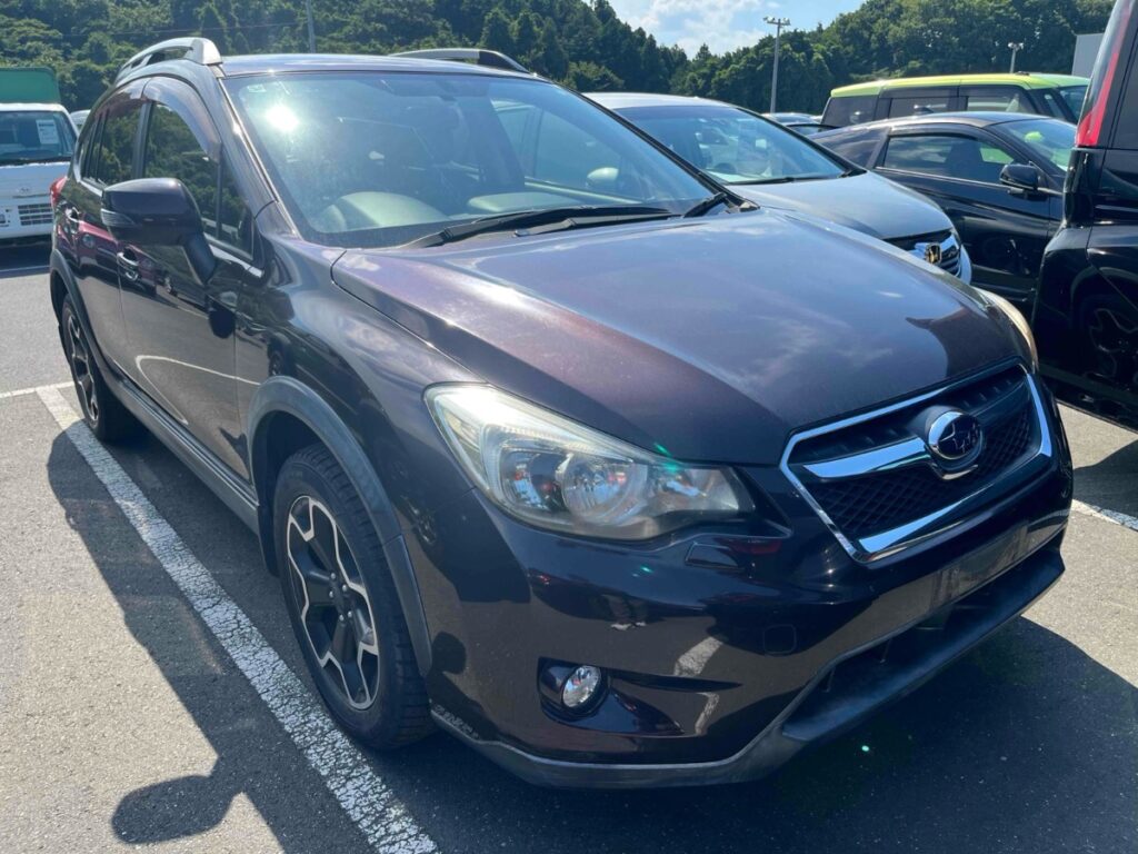 front side view of 2013 Subaru XV 2.0i-L