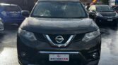 front view of 2016 Nissan X-Trail