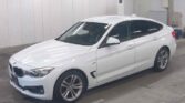 full side view of 2014 BMW 320i
