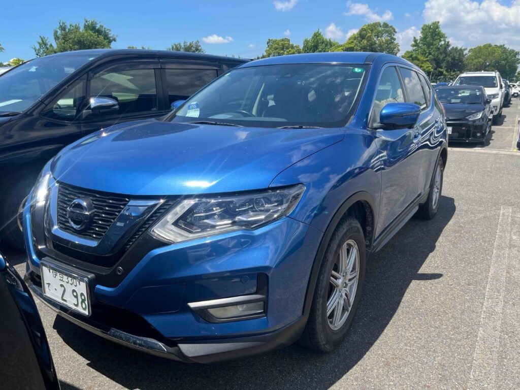 front side view of 2019 Nissan X-Trail 4WD 20XI