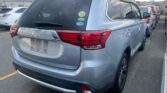 back side view of 2016 Mitsubishi Outlander
