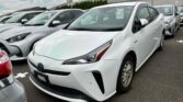 used car 2020 Toyota Prius E front side view
