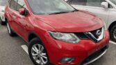 side view of 2016 Nissan X-Trail