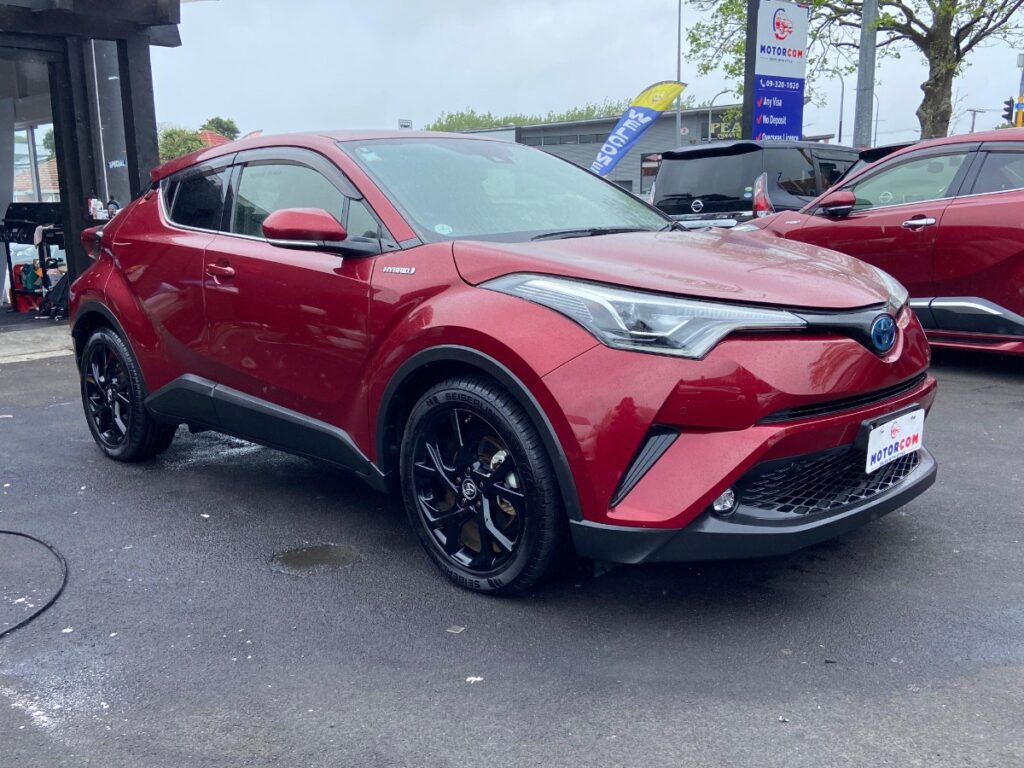 side view of 2019 Toyota C-HR