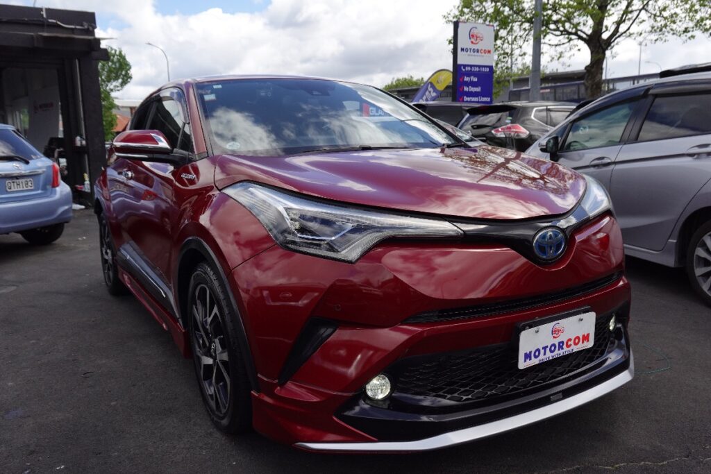 front side view of 2017 Toyota C-HR