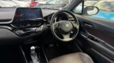 front interior view of 2017 Toyota C-HR