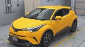 front side view of 2016 Toyota C-HR