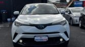 front view of 2017 Toyota C-HR