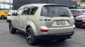 back side view of 2006 Mitsubishi Outlander