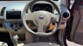inside view of 2010 Nissan Note