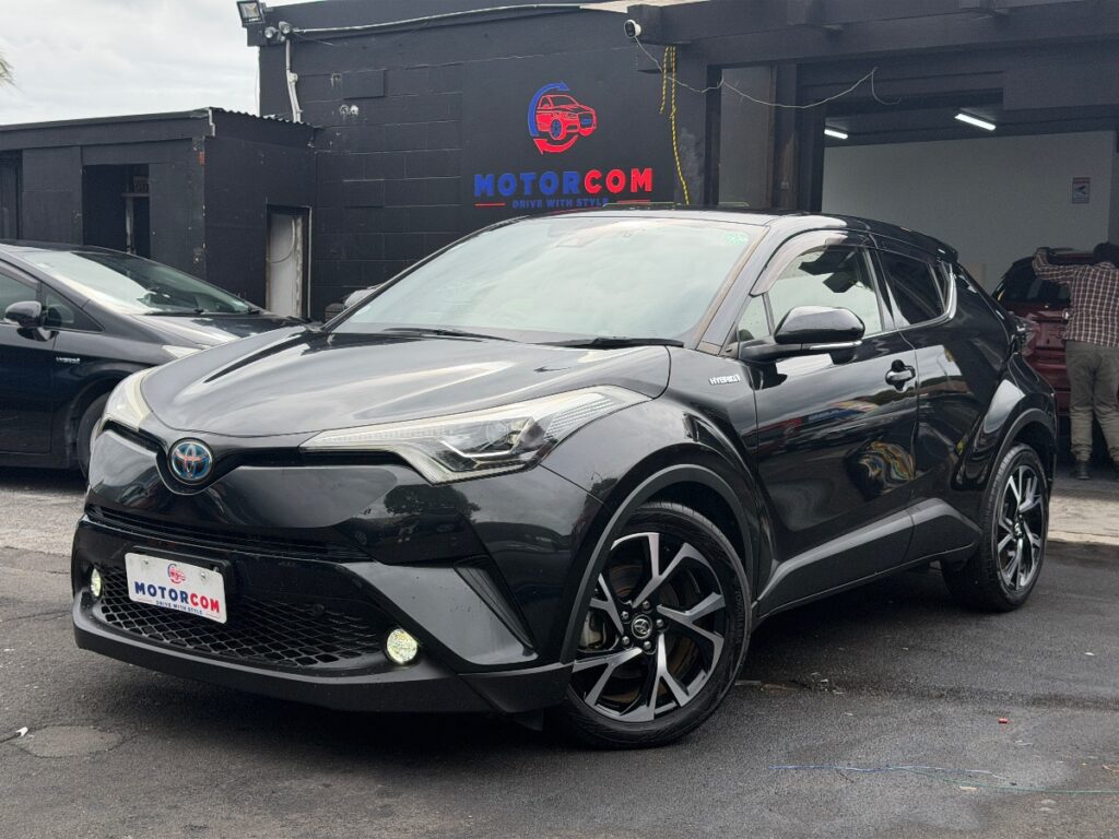 front side view of 2017 Toyota C-HR