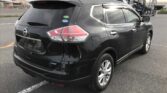 back side view of 2016 Nissan X-Trail