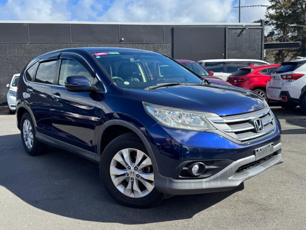 front side view of 2013 Honda CR-V