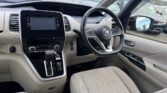 front inside view of 2018 Nissan Serena