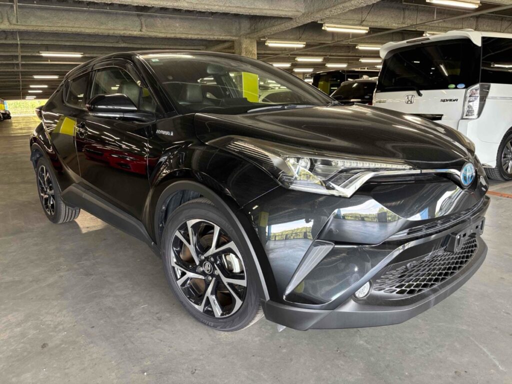 front side view of used 2017 Toyota C-HR