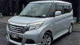 front side view of 2016 Suzuki Solio
