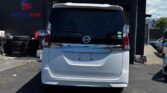 back view of 2018 Nissan Serena