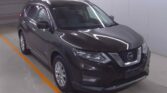 side view of 2020 Nissan X-Trail