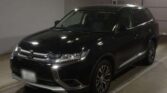 front side view of 2016 Mitsubishi Outlander
