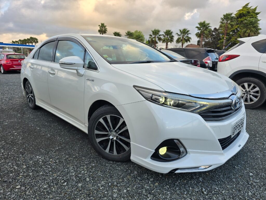 side view of 2013 Toyota Sai