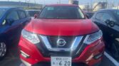 front view of 2017 Nissan X-Trail