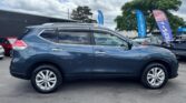 used 2016 Nissan X-Trail full side view