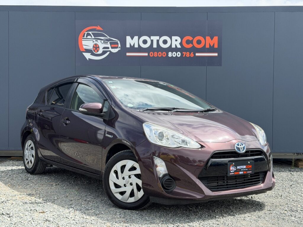 front side view of 2016 Toyota Aqua