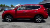 full side view of 2017 Nissan X-Trail 20X