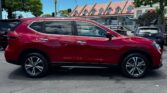 full side view of 2017 Nissan X-Trail 20X