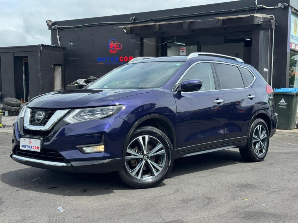 side view of 2020 Nissan X-Trail 4WD 20XI