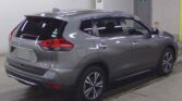 used 2017 Nissan X-Trail back side view