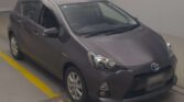 front side view of 2014 Toyota Aqua