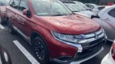 side view of 2016 Mitsubishi Outlander