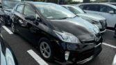 front side view of 2015 Toyota Prius S
