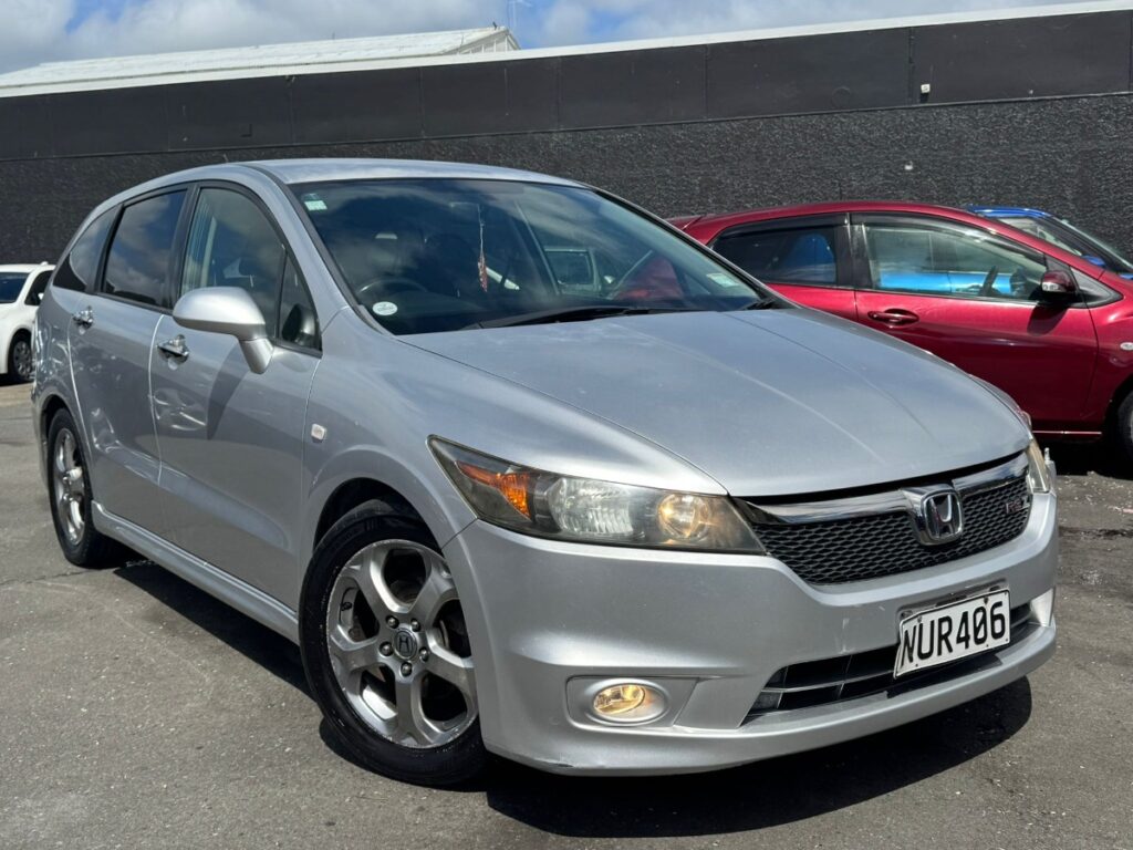 side view of 2007 Honda Stream