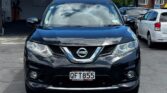 front view of 2014 Nissan X-Trail
